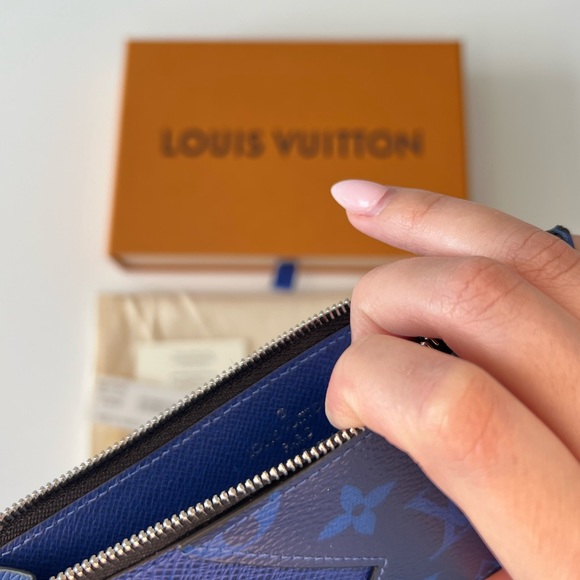 NWT Louis Vuitton Wallet in Taigarama 💙 - Picture 6 of 6